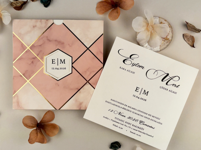 Invitatie de nunta eleganta ivory cu plic roz si auriu - cod 85860 [2]