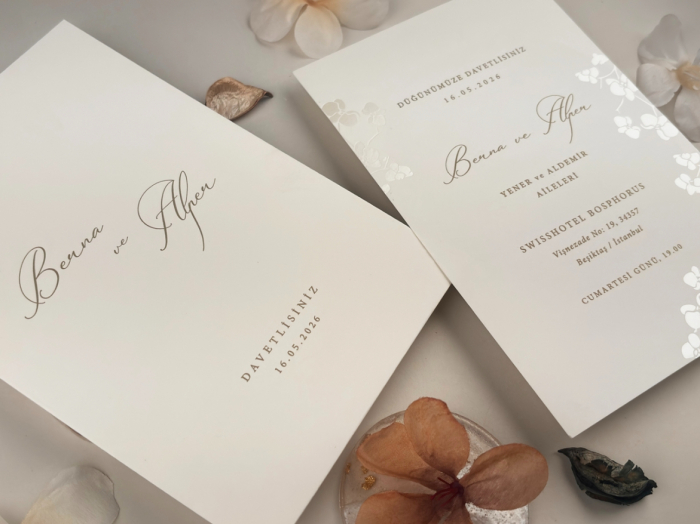Invitatie de nunta ivory cu model de flori sidefat - cod 13329 [2]
