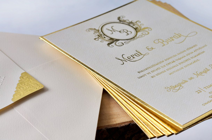 Invitatie de nunta de lux crem / bej cu model auriu - cod 1146 [2]