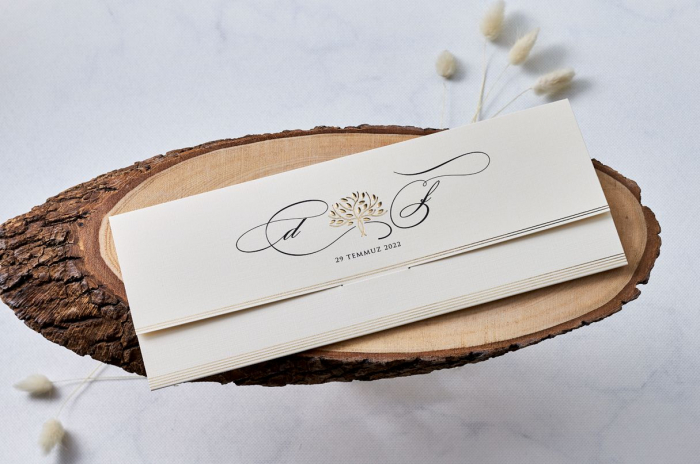 Invitatie de nunta eleganta crem / bej cu model auriu - cod 1156 [1]