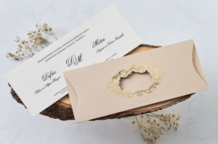 Invitatie de nunta eleganta crem / bej cu decupaj auriu - cod 1178 [2]