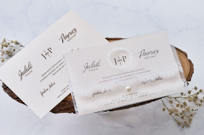 Invitatie de nunta delicata alba cu plic tip dantela - cod 1188 [2]