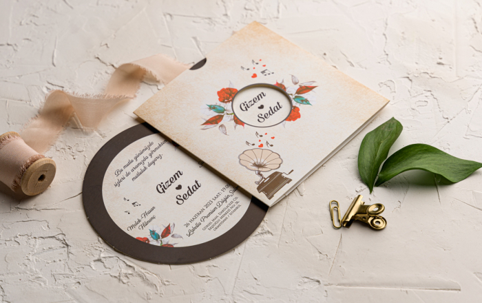 Invitatie de nunta vintage vinil cu model floral - cod 9112 [1]