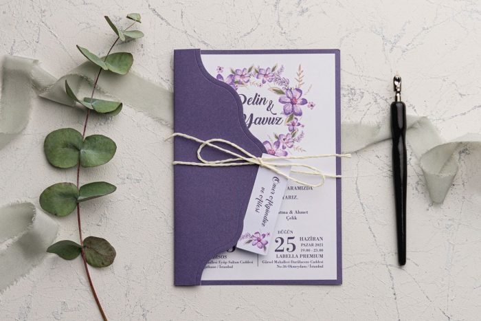 Invitatie de nunta florala mov cu snur - cod 9119 [1]