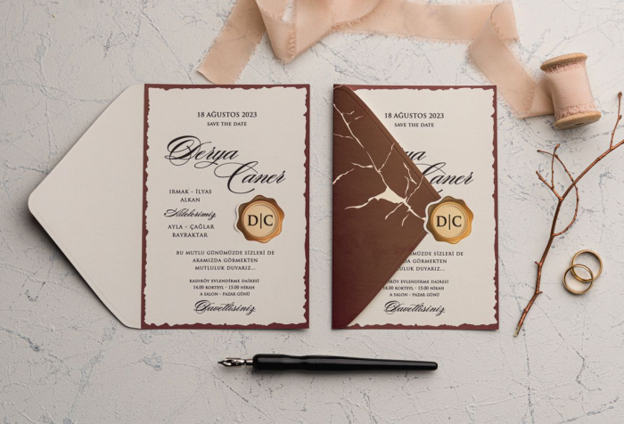 Invitatie de nunta vintage maro de tip plic - cod 9125 [3]