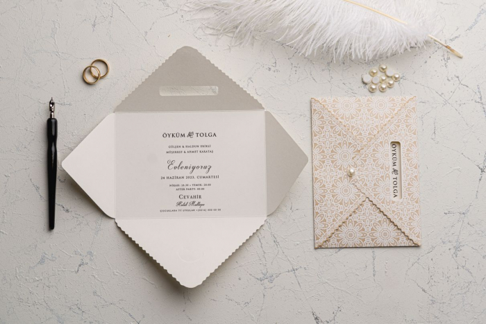 Invitatie de nunta florala crem / bej de tip plic - cod 9155 [1]