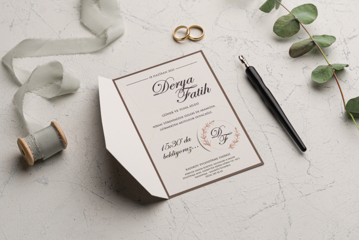Invitatie de nunta maro cu frunze si model auriu - cod 9164 [2]