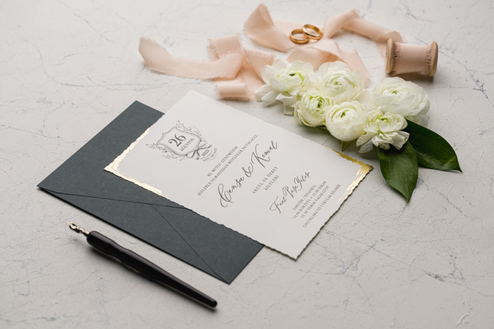 Invitatie de nunta eleganta crem / bej cu model auriu - cod 9193 [2]