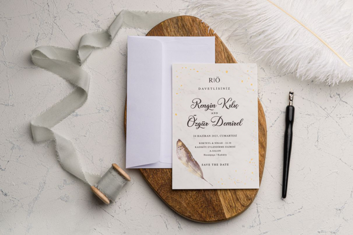 Invitatie de nunta delicata crem / bej cu model de pana - cod 9204 [2]