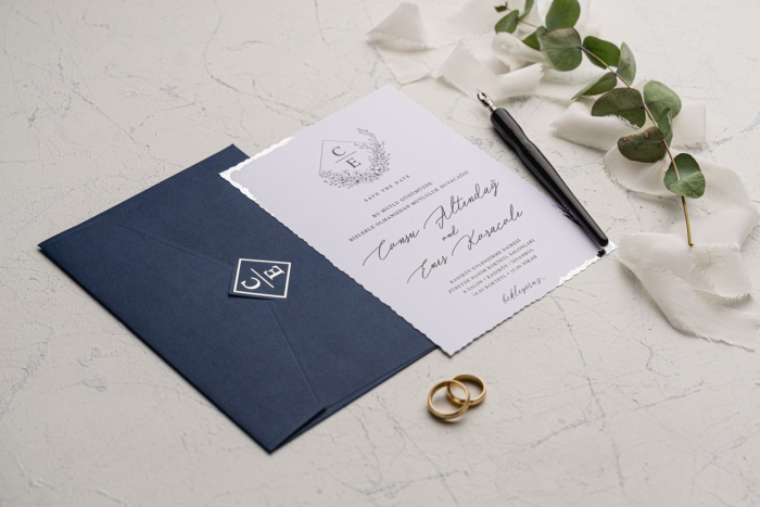 Invitatie de nunta eleganta albastra cu model argintiu - cod 9207 [2]
