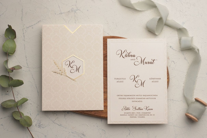 Invitatie de nunta eleganta crem / bej cu decupaj auriu si spic - cod 9231 [2]