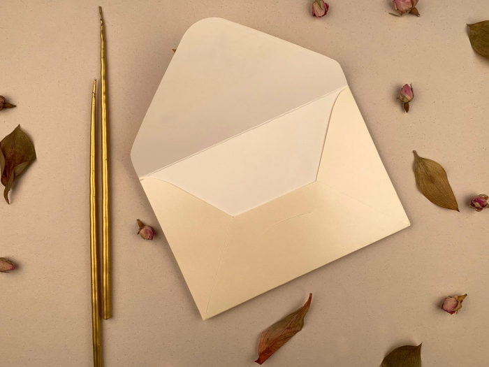 Plic Invitatii Nunta sau Botez - D 12.5x18.5 Crem Sidefat [2]