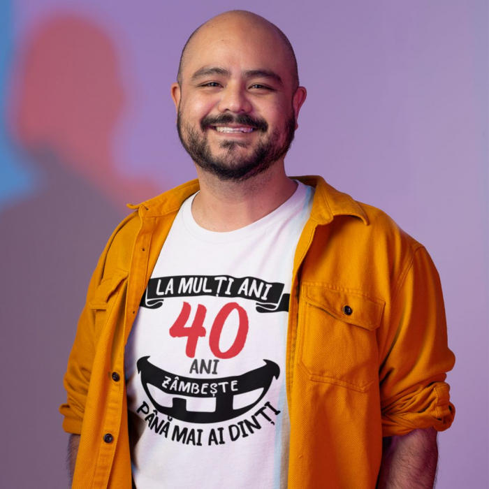 Tricou Personalizat Aniversar - 40 De Ani - Zambeste pana mai ai diniti [2]