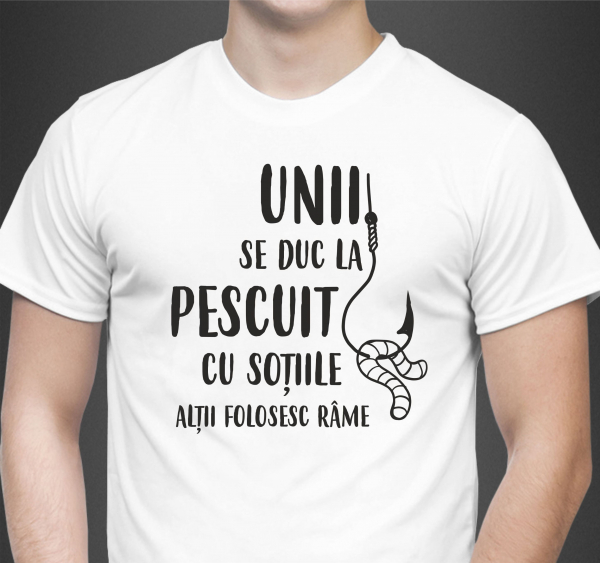 Tricou Personalizat - Unii Se Duc La Pescuit Cu Sotiile [2]
