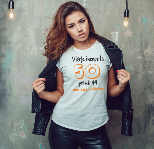Tricou Personalizat - Viata Incepe La 50 de ani [2]
