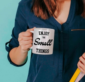 Cani Cu Mesaje - Cana personalizata - Enjoy the small things