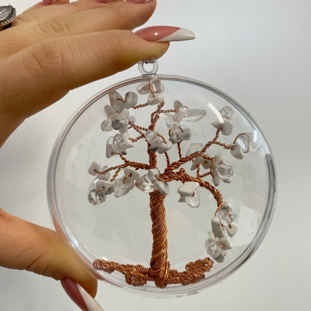 Articole Handmade - Glob pentru brad cu pietre semipretioase - Cristale de stanca howlit 030