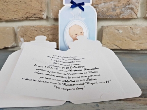 Invitatie de botez amuzanta de tip biberon cu bebe - cod 8030 [3]