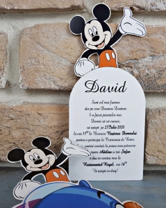 Invitatie de botez amuzanta cu mickey mouse si masina albastra - cod 8037 [1]