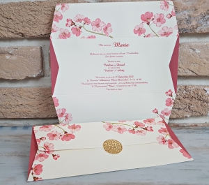 Invitatie de botez delicata crem / bej cu model roz si flori - 2673 [1]