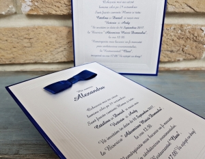 Invitatie de botez eleganta alba cu model albastru si funda - cod 6185 [2]