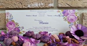 Invitatie de botez mov cu flori multicolore - cod 5546 [1]