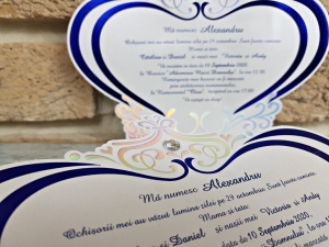 Invitatie de botez eleganta alba cu model albastru - cod 6193 [2]