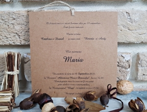 Invitatie de botez vintage maro cu model de dantela si flori - cod 5541 [2]