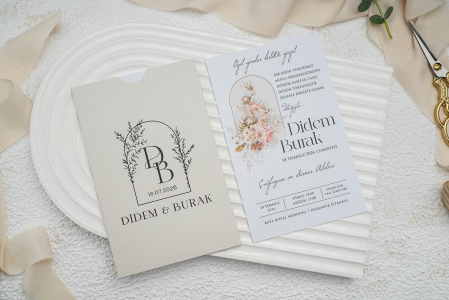 Invitatie de nunta alba cu model floral roz - cod 9298 [1]