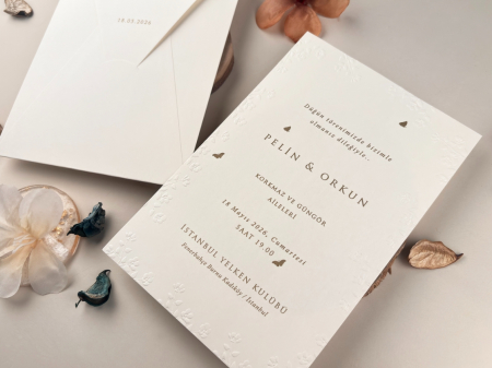 Invitatie de nunta eleganta alba cu fluturi si flori in relief - cod 13326 [3]