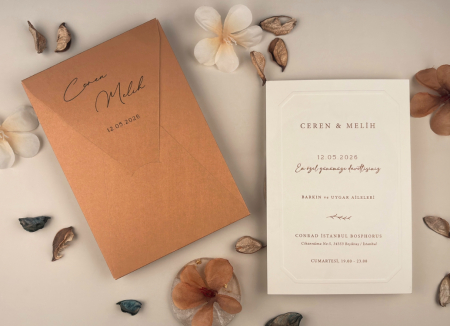 Nunta - Invitatie de nunta eleganta alba cu plic auriu - cod 13316