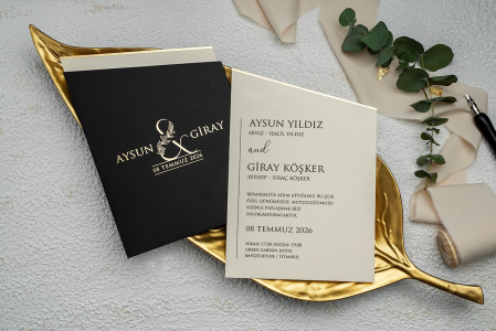 Nunta - Invitatie de nunta eleganta crem cu plic negru - cod 9275