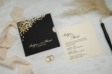 Nunta - Invitatie de nunta eleganta crem cu plic negru - cod 9253