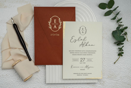 Nunta - Invitatie de nunta eleganta crem cu plic visiniu - cod 9248