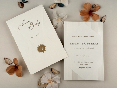Nunta - Invitatie de nunta eleganta ivory cu dungi sidefate - cod 96935