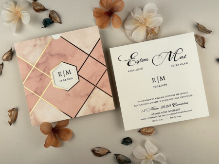Nunta - Invitatie de nunta eleganta ivory cu plic roz si auriu - cod 85860
