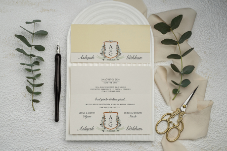 Nunta - Invitatie de nunta eleganta tip plic crem - cod 9361