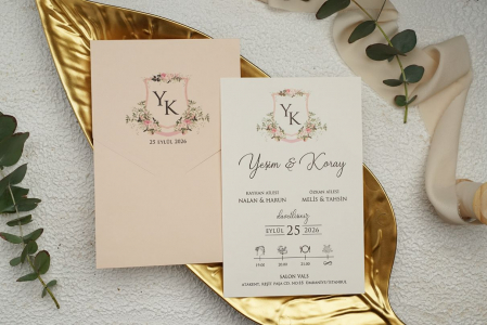 Nunta - Invitatie de nunta florala alba cu plic roz - cod 9324
