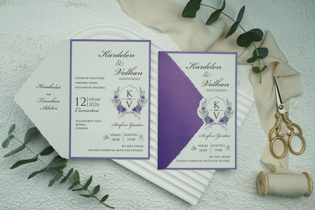 Nunta - Invitatie de nunta florala tip plic mov - cod 9351