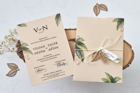 Nunta - Invitatie de nunta crem / bej cu frunze si snur - cod 1184