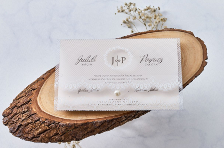 Nunta - Invitatie de nunta delicata alba cu plic tip dantela - cod 1188
