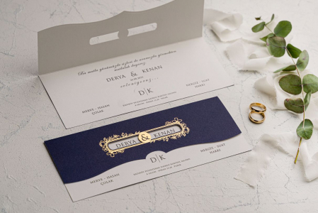 Nunta - Invitatie de nunta baroc albastra cu decupaj auriu - cod 9141