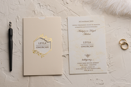 Invitatie de nunta eleganta crem / bej cu decupaj auriu - cod 9154 [1]