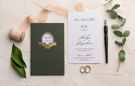 Nunta - Invitatie de nunta verde cu decupaj auriu si frunze - cod 9163