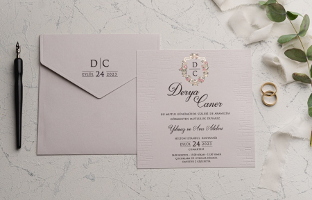 Nunta - Invitatie de nunta eleganta gri cu model auriu floral - cod 9227