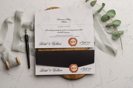 Nunta - Invitatie de nunta vintage neagra cu model de marmura - cod 9241