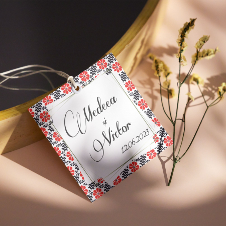 Nunta - Marturie de nunta patrata cu motive traditionale