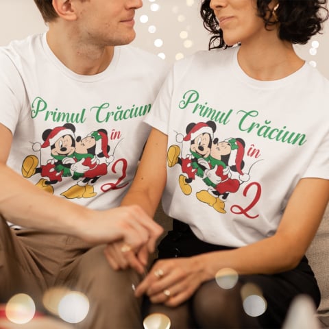 Tricouri Cuplu - Set 2 Tricouri Cuplu Personalizate - Primul Craciun in 2