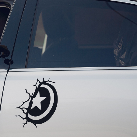 Diverse - Sticker Auto - Crapatura Capitanul America Scut