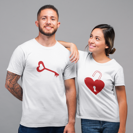 Cadouri de Valentine's Day - Set 2 Tricouri Cuplu Personalizate - Cheia inimii  